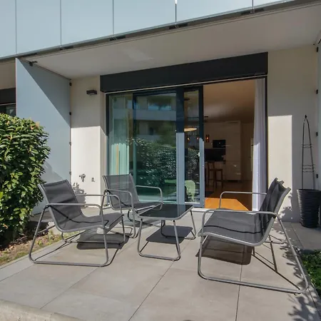 Viktoria N7 With Garage & Terrace Praga