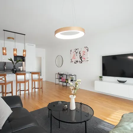 Apartamento Viktoria N7 With Garage & Terrace Praga
