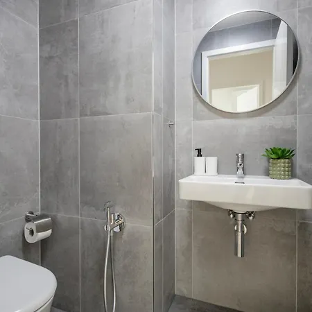 Viktoria N7 With Garage & Terrace Praga